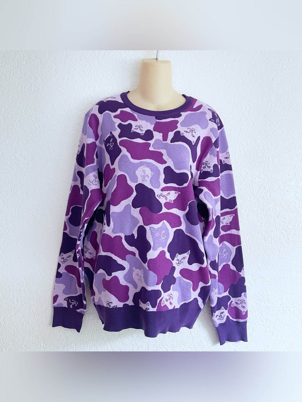 RIPNDIP Purple Nermcamo Cat Knit Pullover Sweater Medium Skate Streetwear NWT